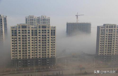 爆料房屋受损的新闻报道,居民生活受影响，官方紧急介入调查”